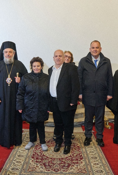 Ο Πανάγιος Τάφος, η επιστήμη και το ανθρώπινο δέος στη Δημητσάνα thumbnail